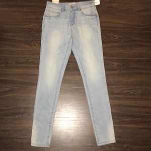 BRAND NEW Forever21 Mid Rise Skinny Denim Jeans